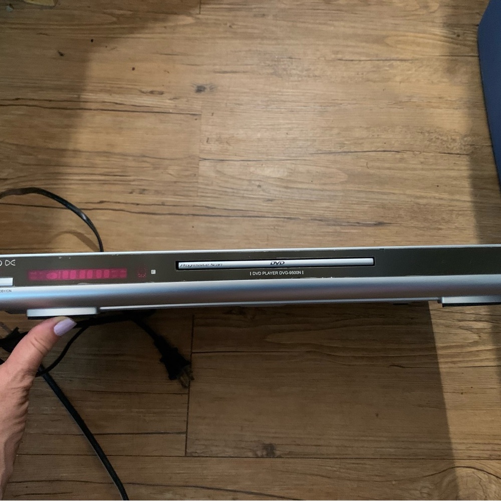 DAEWOO Model DVG-9500N Silver DVD Player Full size Not Working/Parts- No Remote
